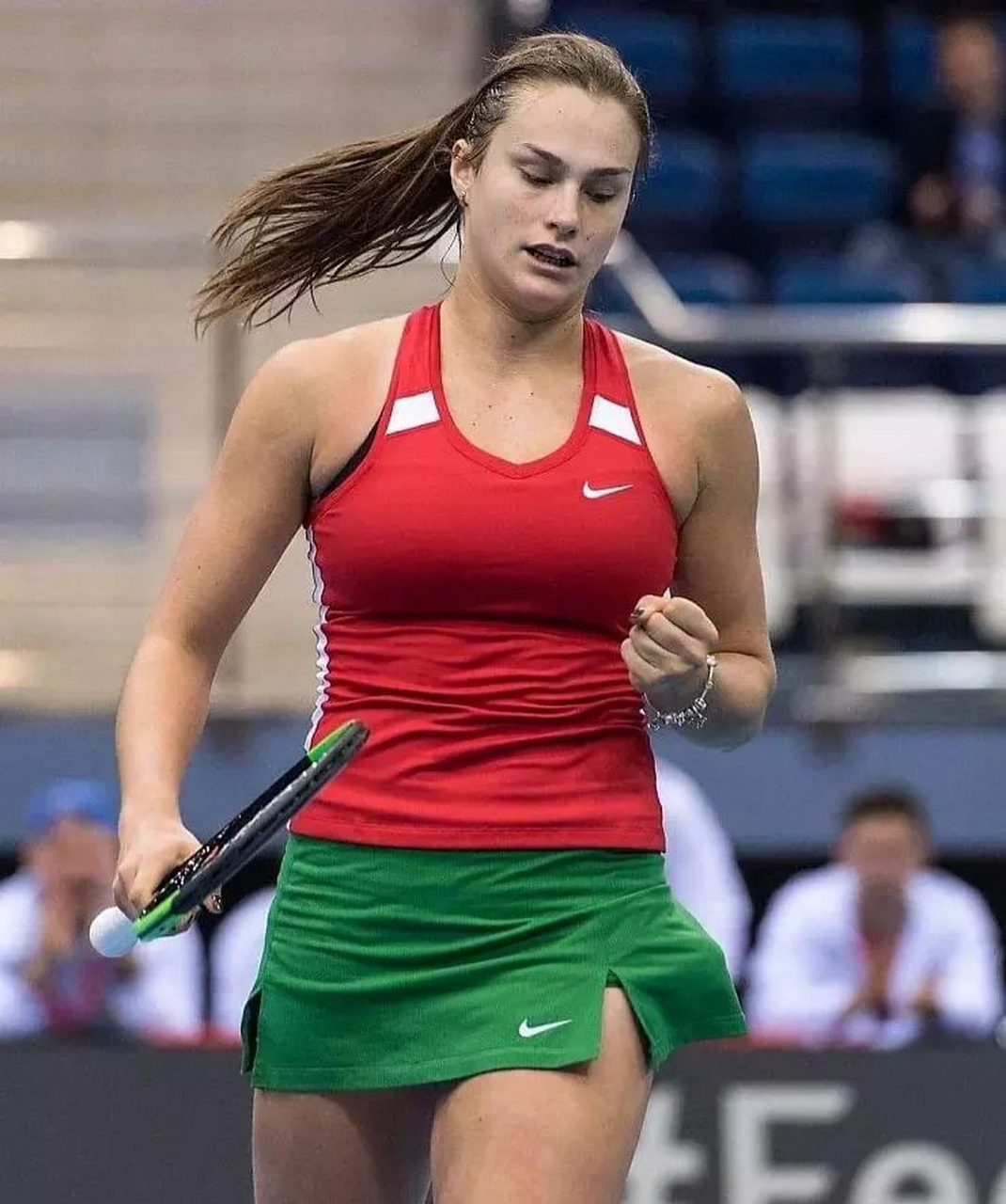 场上脱颖而 场上脱颖而